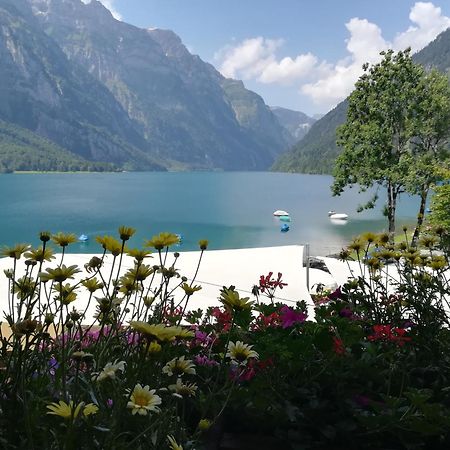 Hotel Rhodannenberg AG Glarus Zimmer foto